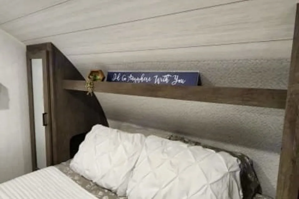 Glamping with Bunkhouse!