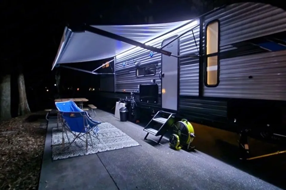 Glamping with Bunkhouse!