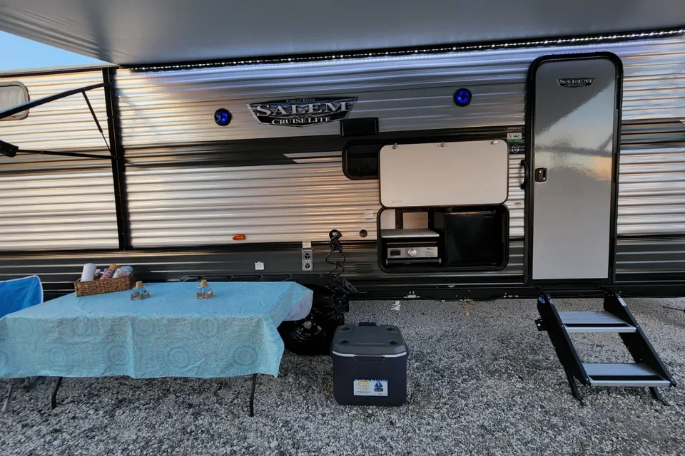 Glamping with Bunkhouse!