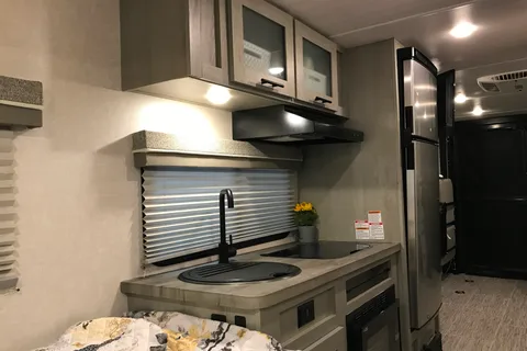 Mo and Jenn's Ibex Toy Hauler