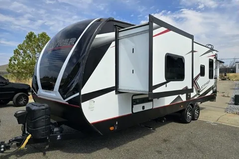 Austin's Cruiser RV Stryker2714 Toy Hauler