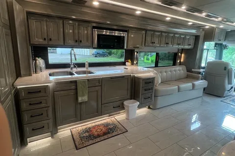 2020 Luxury Tiffin RV Delivery to Disney/Daytona/ Space Cost Campgrounds