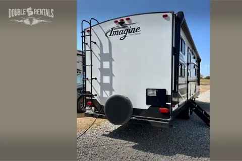IMAGINE w/ Private Master, Bunks, Luxury Recliners & Outdoor Kitchen