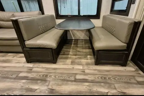 Gary's Jayco Eagle HT 29.5BHDS Fifth Wheel