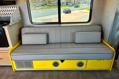 2016 Modern Retro Glamper