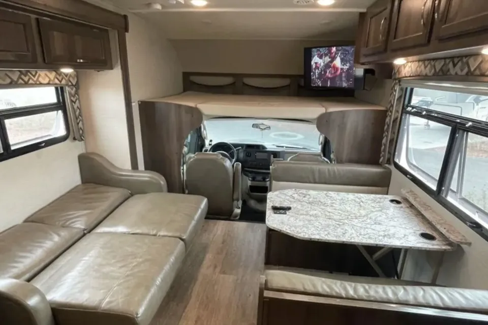 "Jupiter" the Bunkhouse Motorhome | Sleeps 8