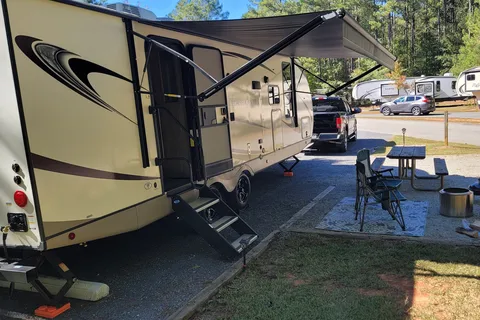 Kenneth and Melisia's Forest River Heritage Glen 25RBHL Travel Trailer