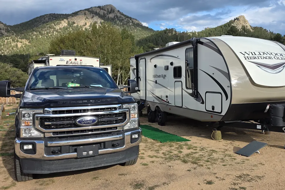 Kenneth and Melisia's Forest River Heritage Glen 25RBHL Travel Trailer