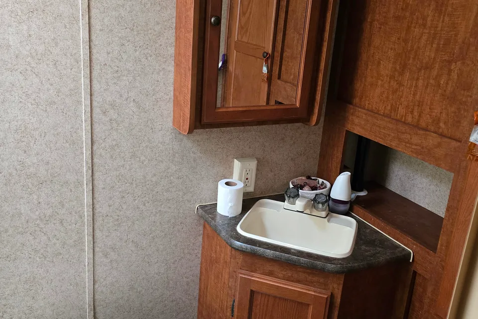Jimmy's skyline 236 Travel Trailer