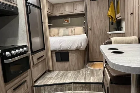 Forest River Ford E-450 Classe C 24 pieds