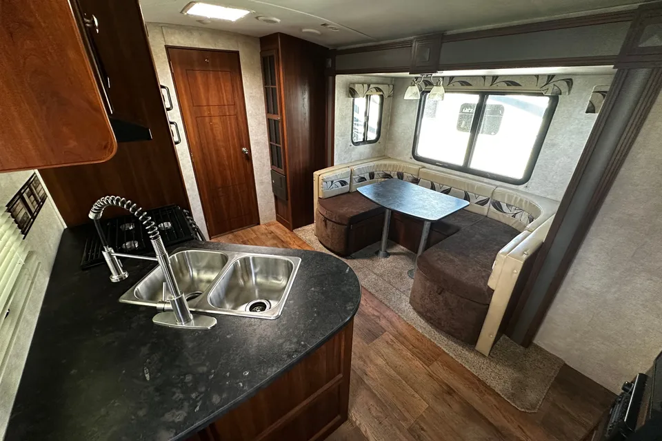 Rolling Retreat Keystone Bullet Premier Travel Trailer