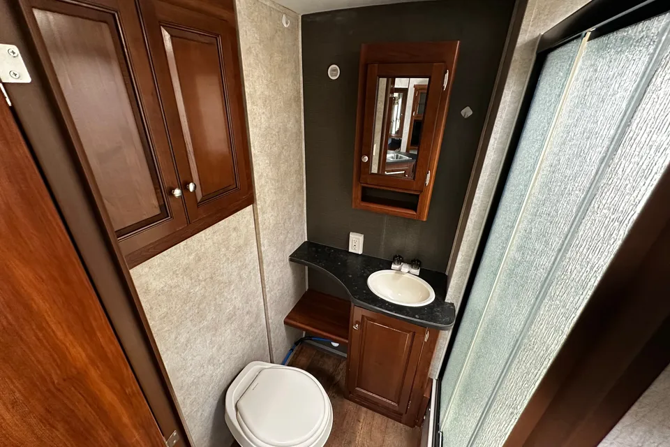 Rolling Retreat Keystone Bullet Premier Travel Trailer