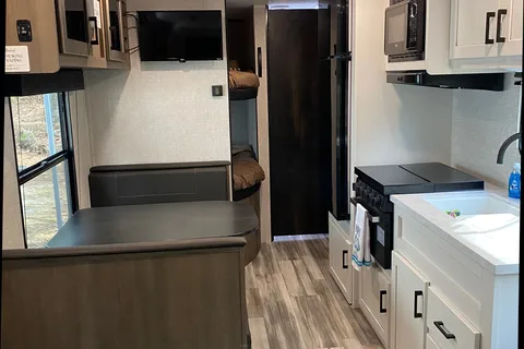 2024 Brand New Jayco Jay Flight 260BH Travel Trailer AKA Maggie