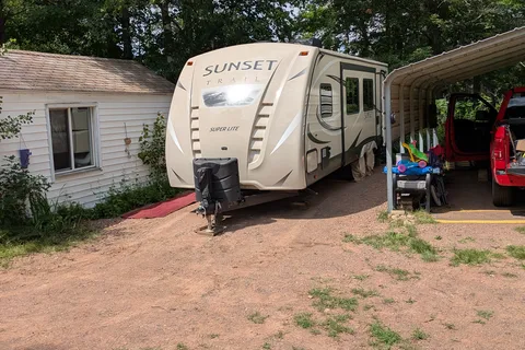 Richard's Crossroads Sunset Ultra Lite 29RB Travel Trailer