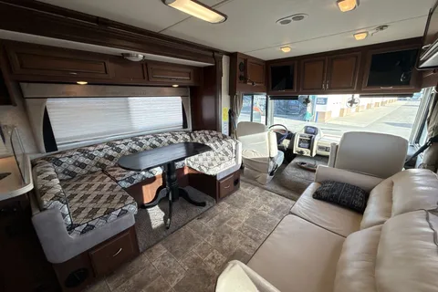 Starlink WiFi + Optional Voice Control - Sleeps 6 - 34' Bounder