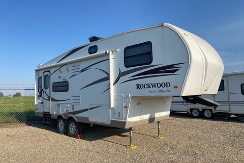 Brad's Forest River Rockwood Fifth Wheel