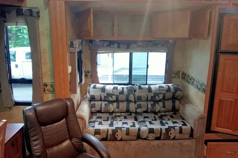 Harrison Hot Springs Set location - non moveable