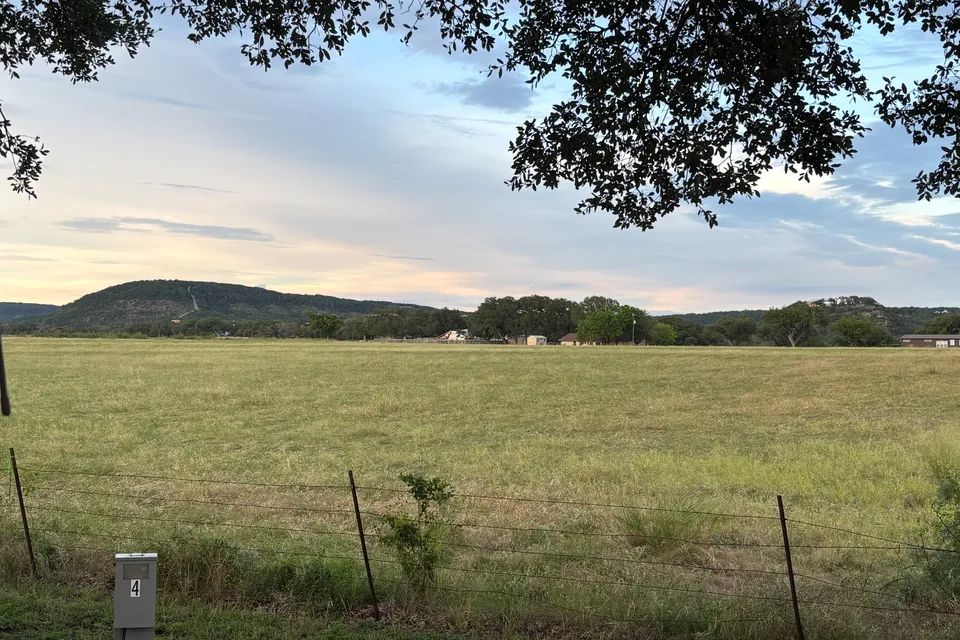 Canyon Lake Retreat RV Cottage