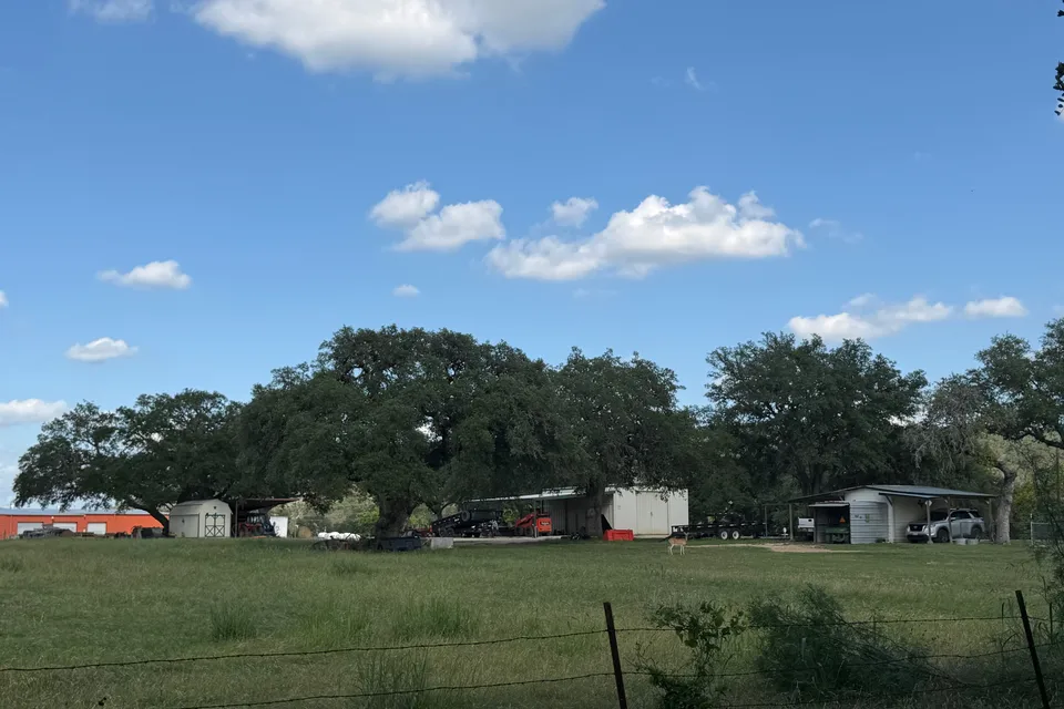 Canyon Lake Retreat RV Cottage