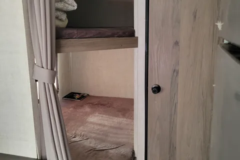 Jordan's Gulf Stream Kingsport 248bh Travel Trailer