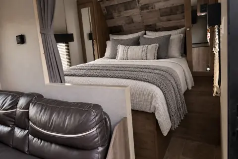 Family Friendly Aspen Trail Camper