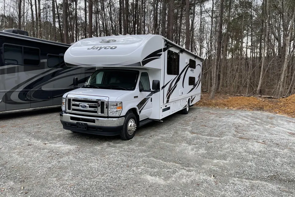 Tim's Jayco 31F Class C Family Friendly "Olaf"