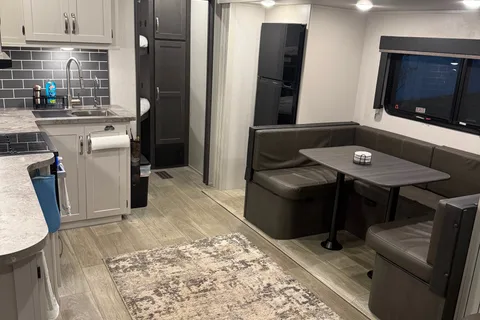 Carson's Keystone Cougar Sport Fifth Wheel