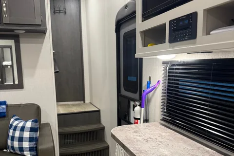 Carson's Keystone Cougar Sport Fifth Wheel