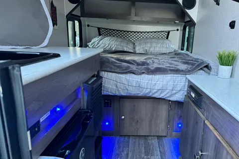JnM Clipper Camper