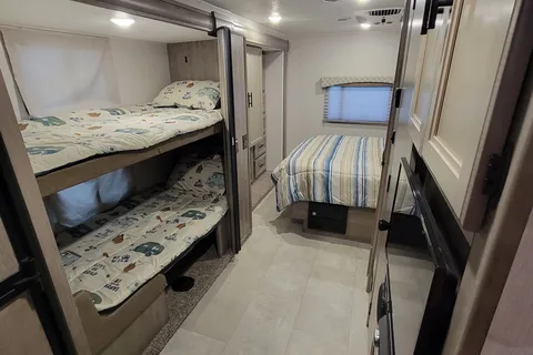 Coachmen Freelander 30BH