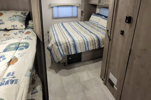 Coachmen Freelander 30BH