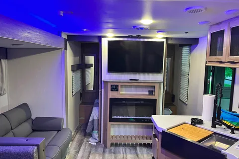 2024 Grey Wolf Family Bunkhouse | Sleeps 9 | Delivery Available