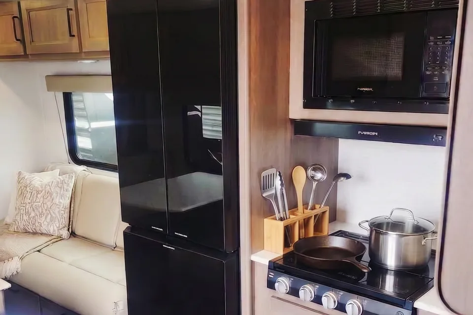 Sleeps 8! Family Bunkhouse! Tow or We Deliver & Setup | Grand Design 24BHX