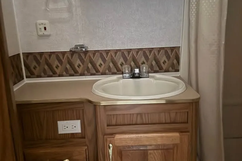 Samantha's Jayco Eagle Travel Trailer **VERY CLEAN** Sleeps 7-8