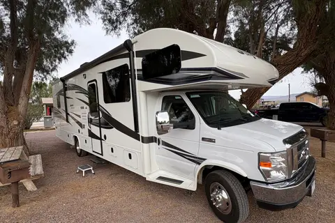 Family Fun Motorhome-Adventures Await! No experience needed