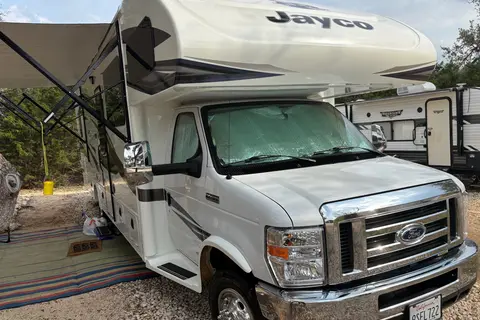 Family Fun Motorhome-Adventures Await! No experience needed