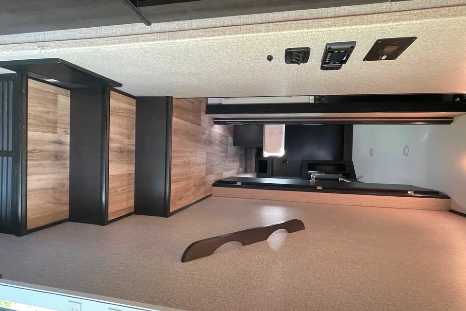 Matt and Valerie’s Jayco Eagle Fifth Wheel