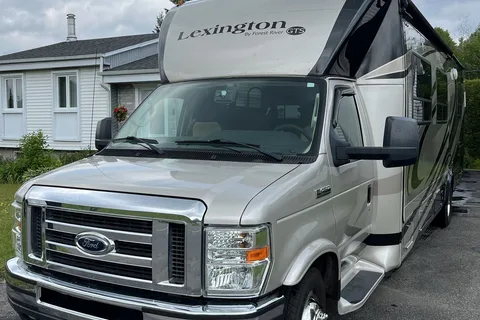 Fleetwood Lexington  Classe C