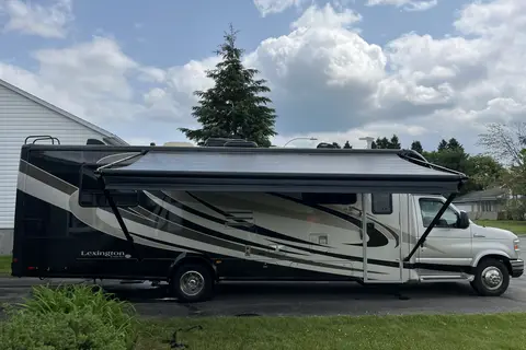Fleetwood Lexington  Classe C