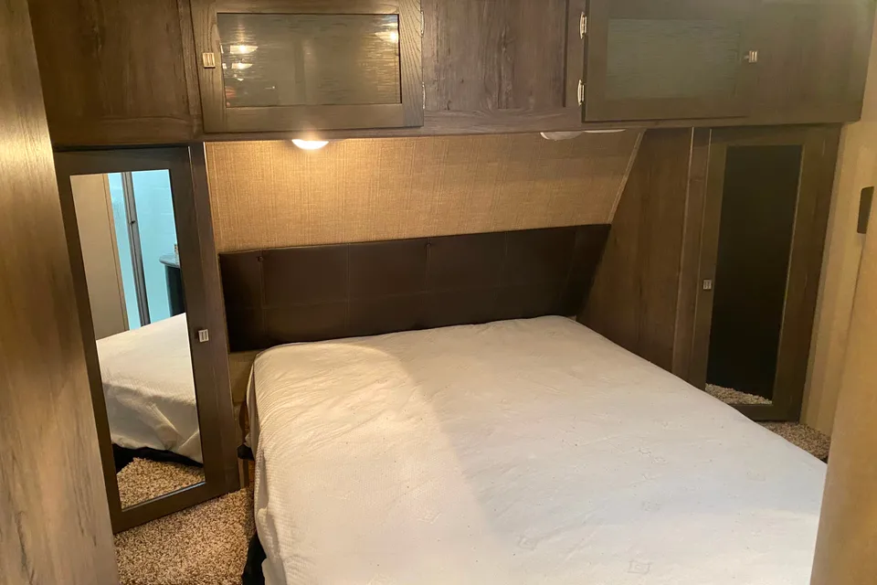 Kevin's Dutchmen 300bhsl Travel Trailer