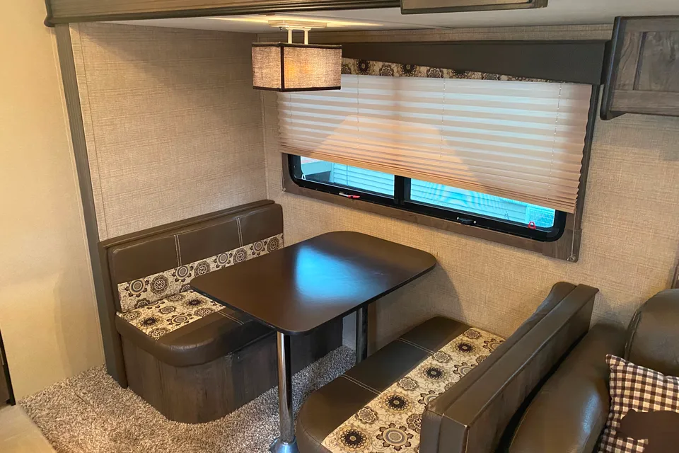 Kevin's Dutchmen 300bhsl Travel Trailer