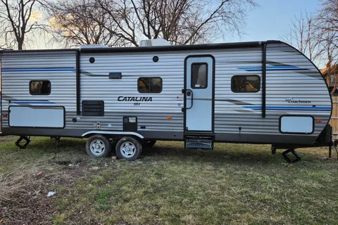 Catalina Blue "Fully Winterized" "Family Friendly"