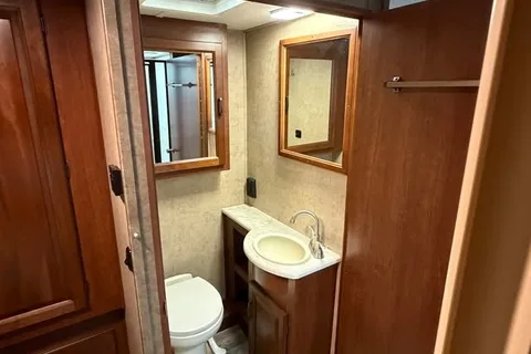 Luxury Family-Friendly Motorhome. Adventure Ready