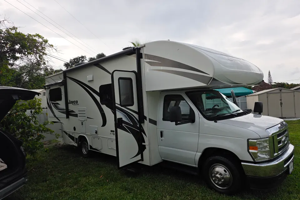Tim's Jayco 26xd Class C Great for couples and Families