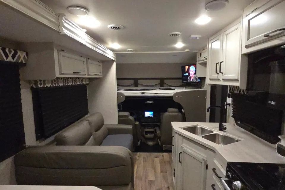 Tim's Jayco 26xd Class C Great for couples and Families