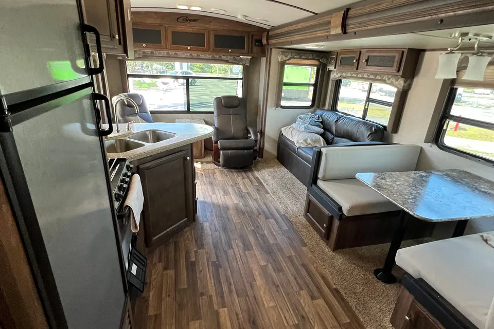 The Cozy Dozy Couples RV