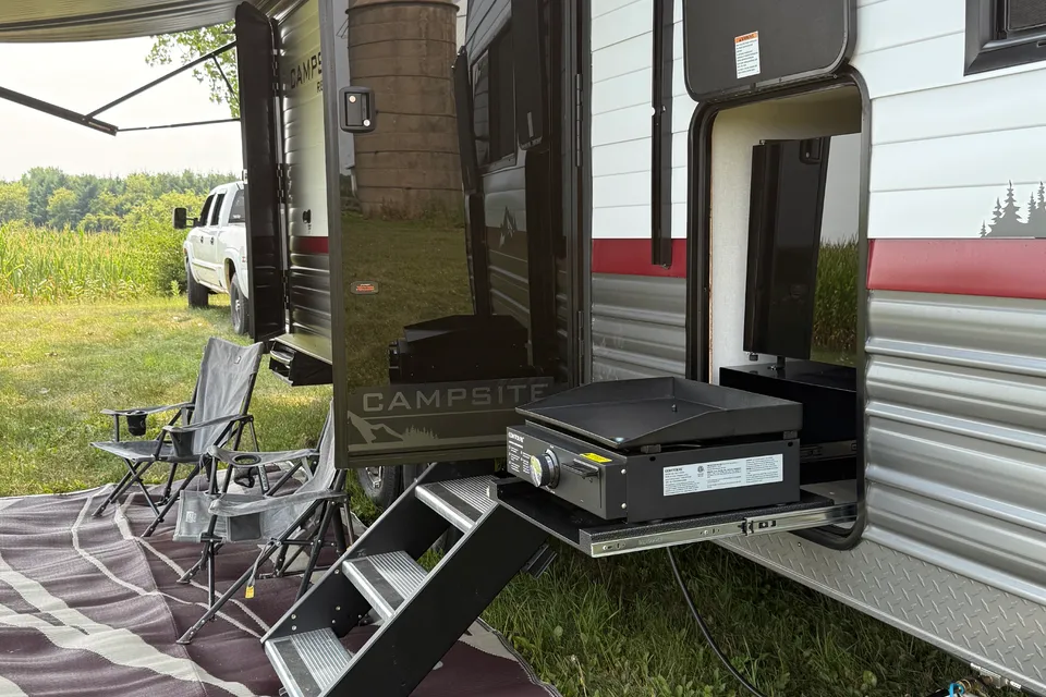 Fern Outdoor Rentals Forest River Campsite reserve 26cj Travel Trailer