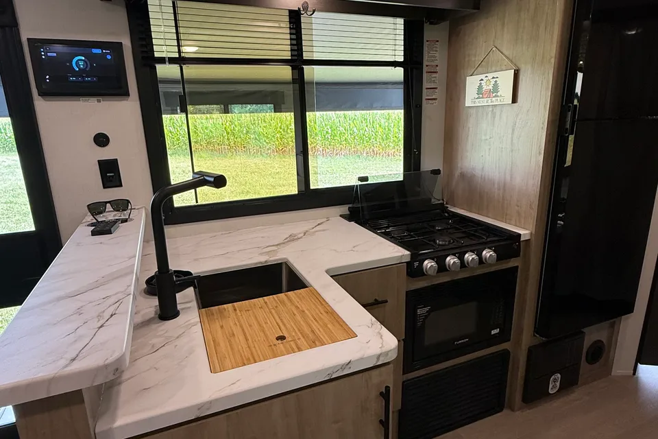 Fern Outdoor Rentals Forest River Campsite reserve 26cj Travel Trailer