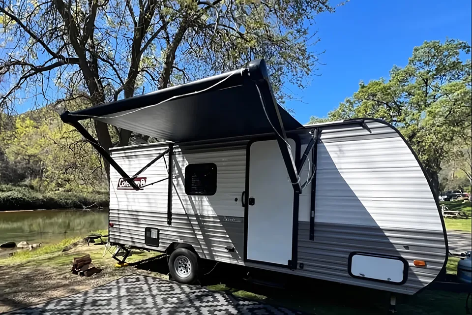 Brand New Coleman Lantern Bunk House