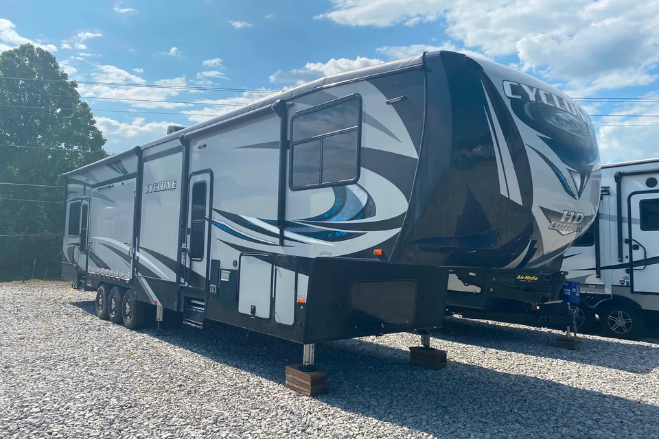 Akers Family Friendly Toy Hauler